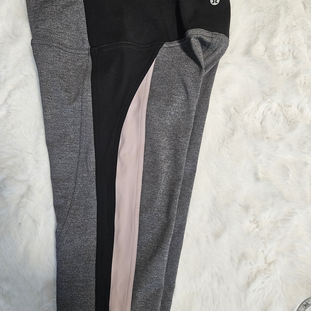 Lululemon Athletica Gray and Black Leggings - Picture 6 of 14